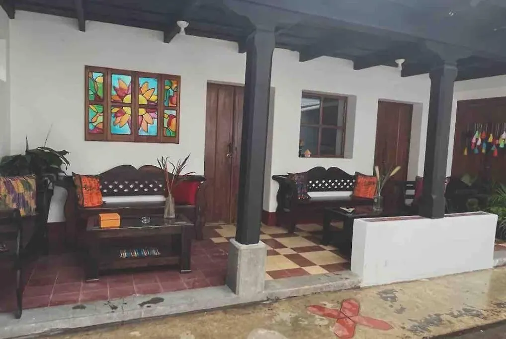 T1-House 14 Guests 3 Blocks From Central Park Antigua